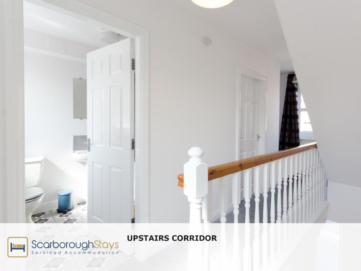 Candler Lodge - 3 Bedroom Townhouse With Parking - Patio Area & Seating Scarborough Esterno foto
