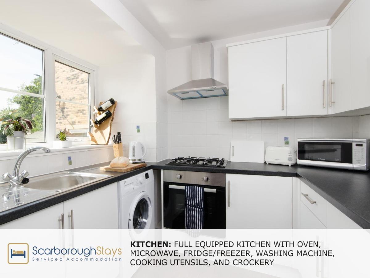 Candler Lodge - 3 Bedroom Townhouse With Parking - Patio Area & Seating Scarborough Esterno foto
