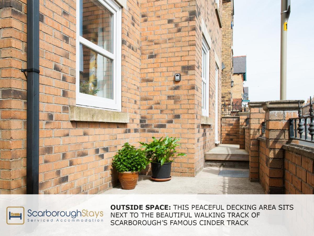 Candler Lodge - 3 Bedroom Townhouse With Parking - Patio Area & Seating Scarborough Esterno foto