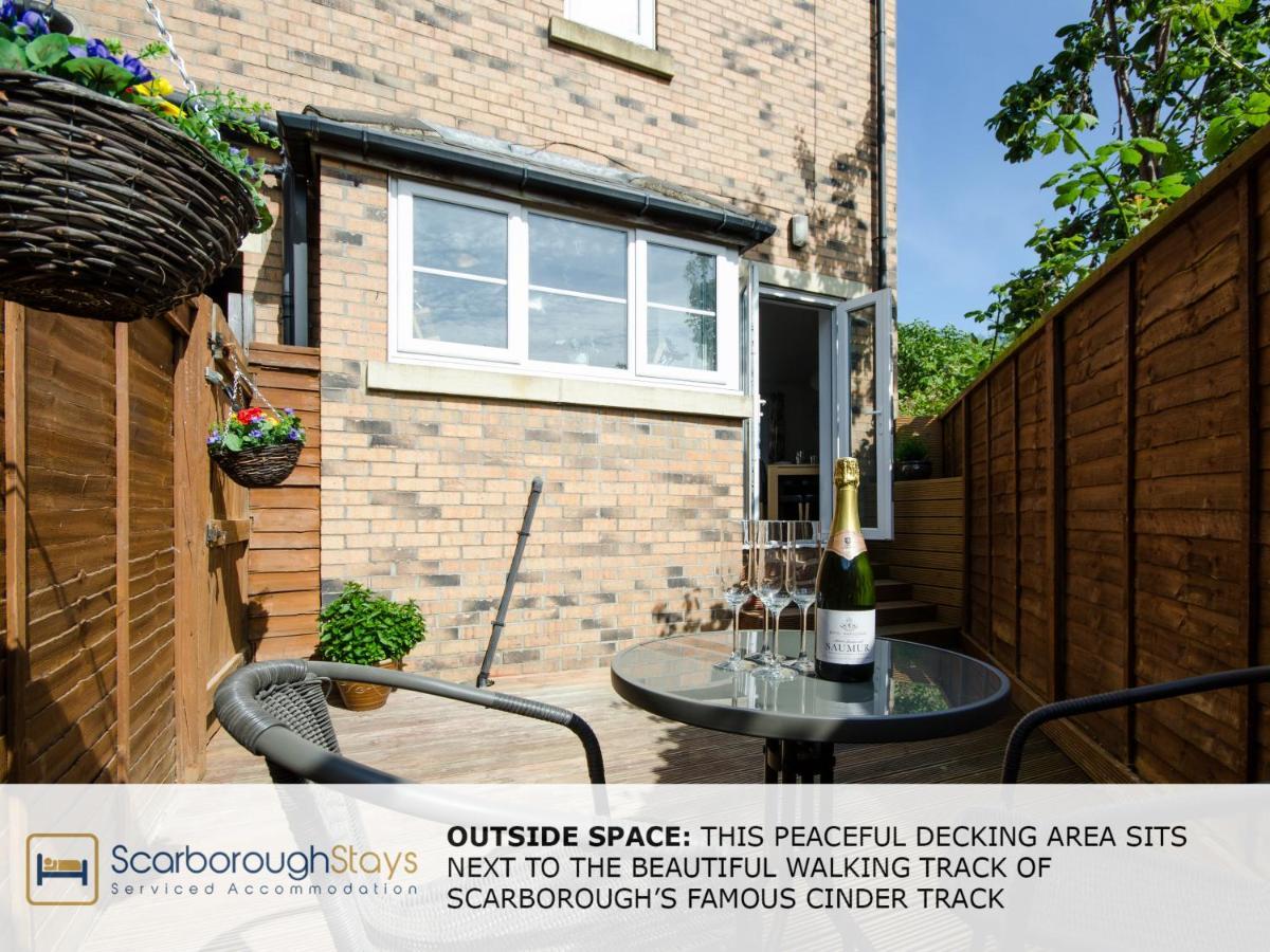 Candler Lodge - 3 Bedroom Townhouse With Parking - Patio Area & Seating Scarborough Esterno foto