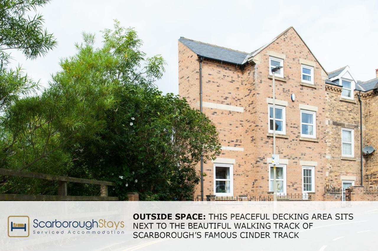 Candler Lodge - 3 Bedroom Townhouse With Parking - Patio Area & Seating Scarborough Esterno foto