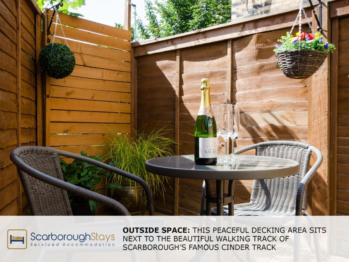 Candler Lodge - 3 Bedroom Townhouse With Parking - Patio Area & Seating Scarborough Esterno foto